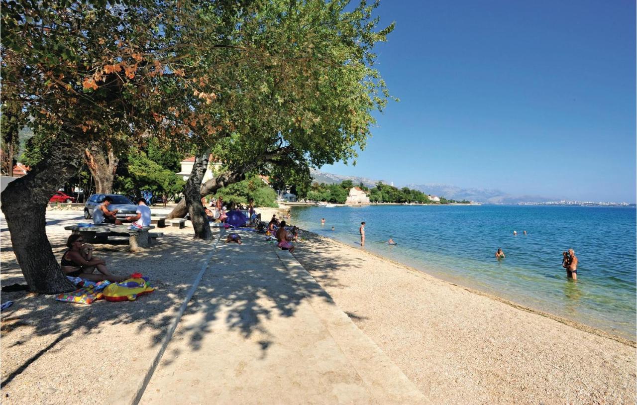 Stunning Apartment In Kastel Luksic With Wifi Kaštela المظهر الخارجي الصورة
